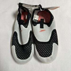 Speedo Junior Surf Strider Water Shoes Socks Small 11-12 White/Black NWT